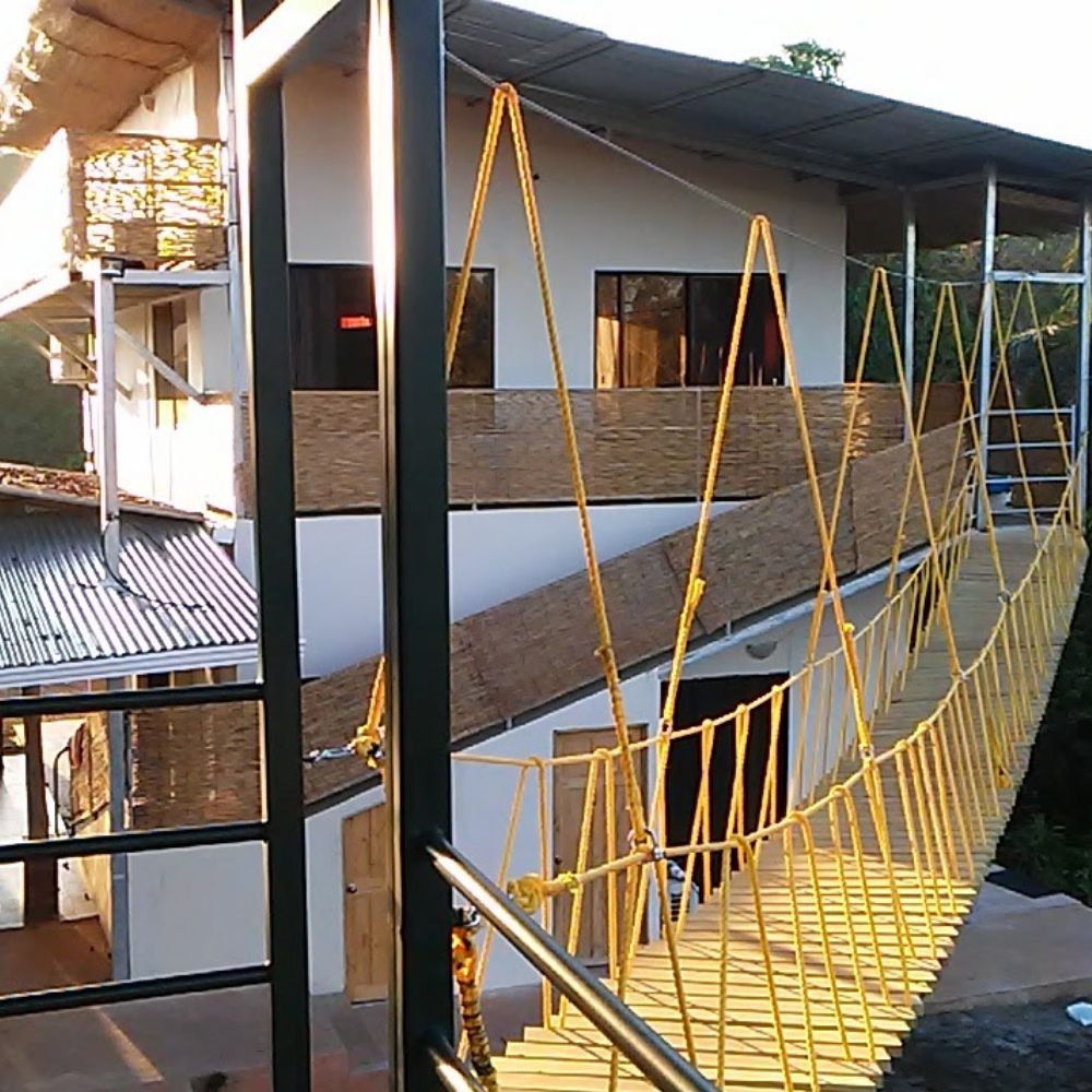 Romantic Honeymoon Treehouse - 1